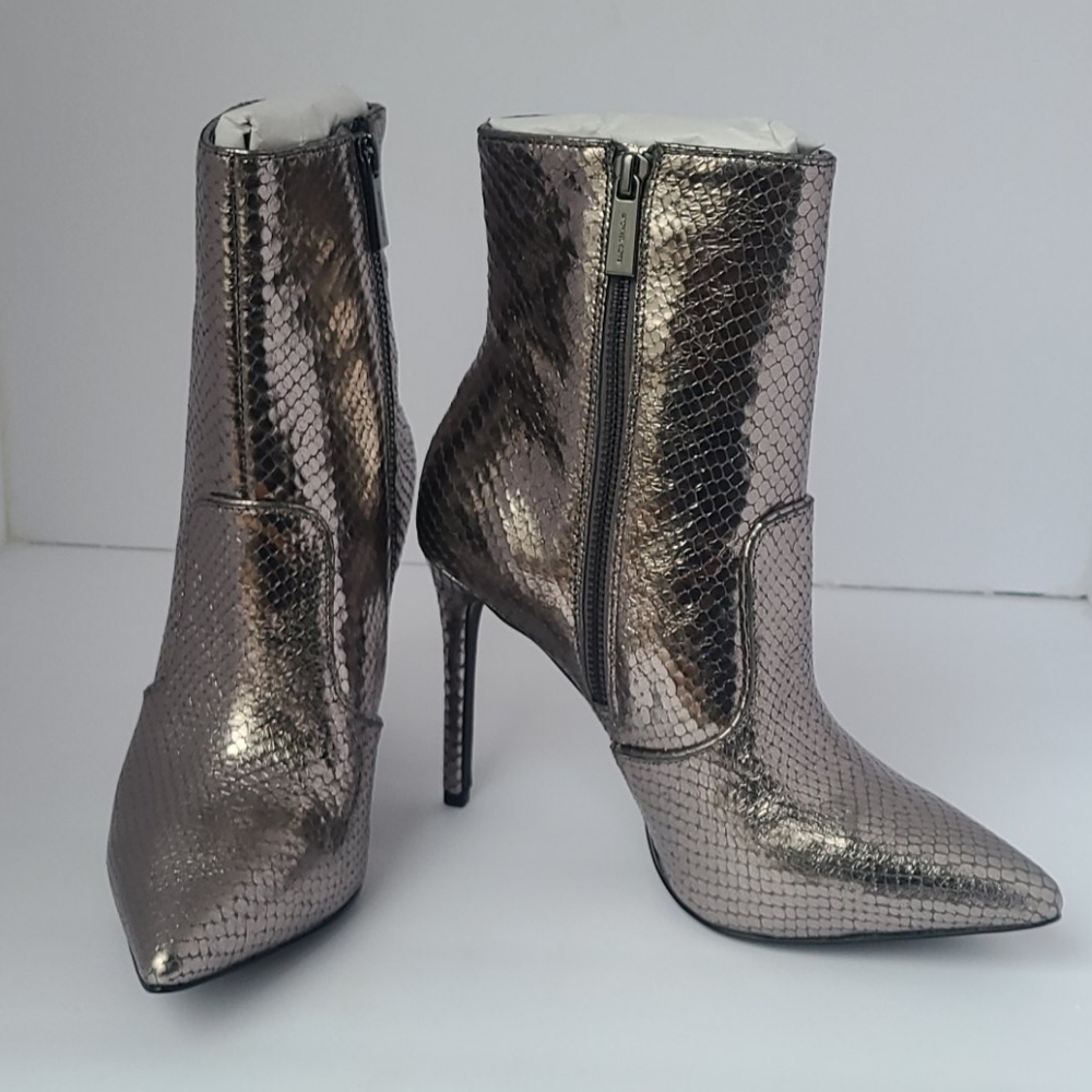 MK booties